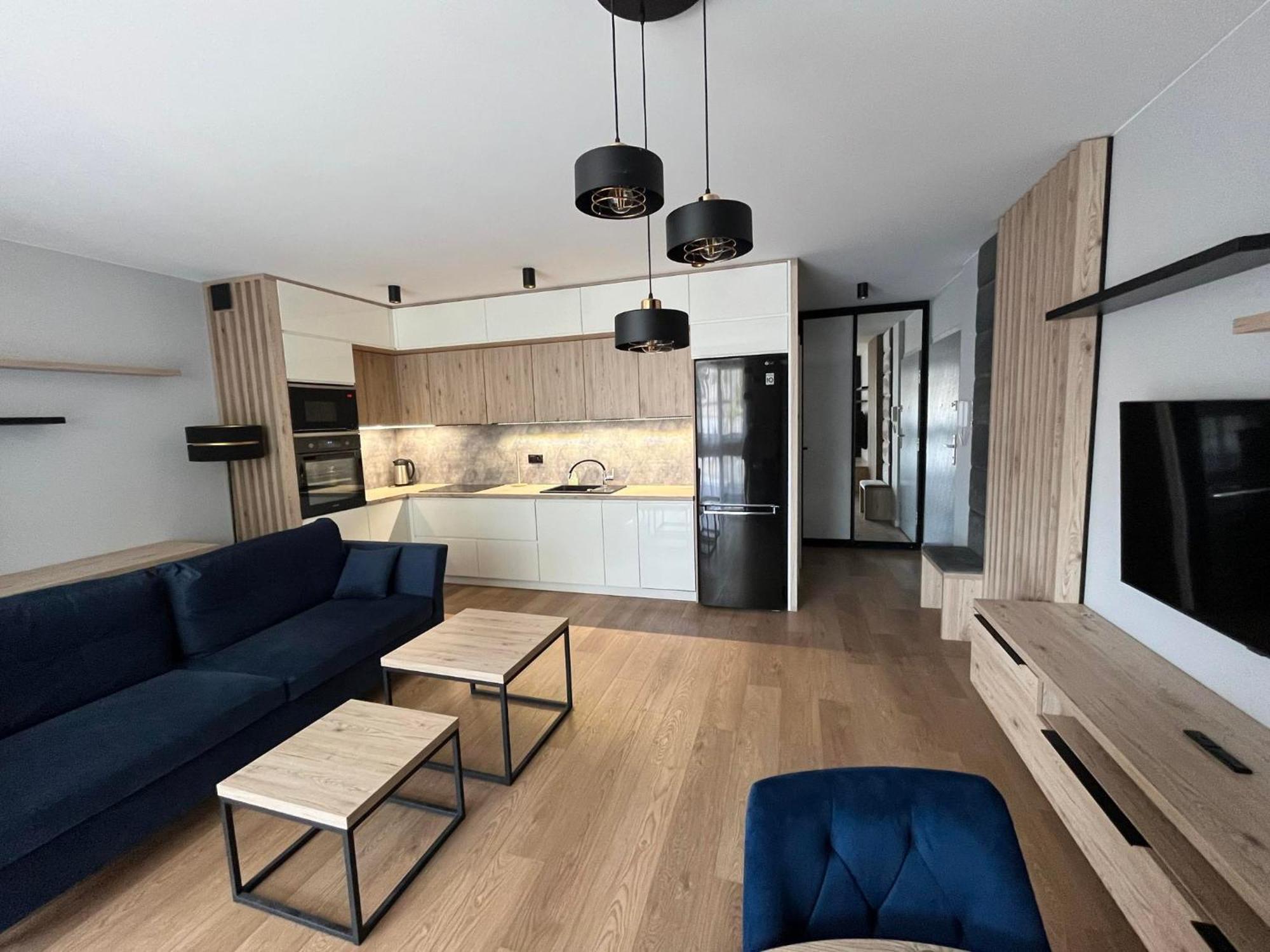Blue Premium Niska, Centrum, Garaz Podziemny, Galeria
